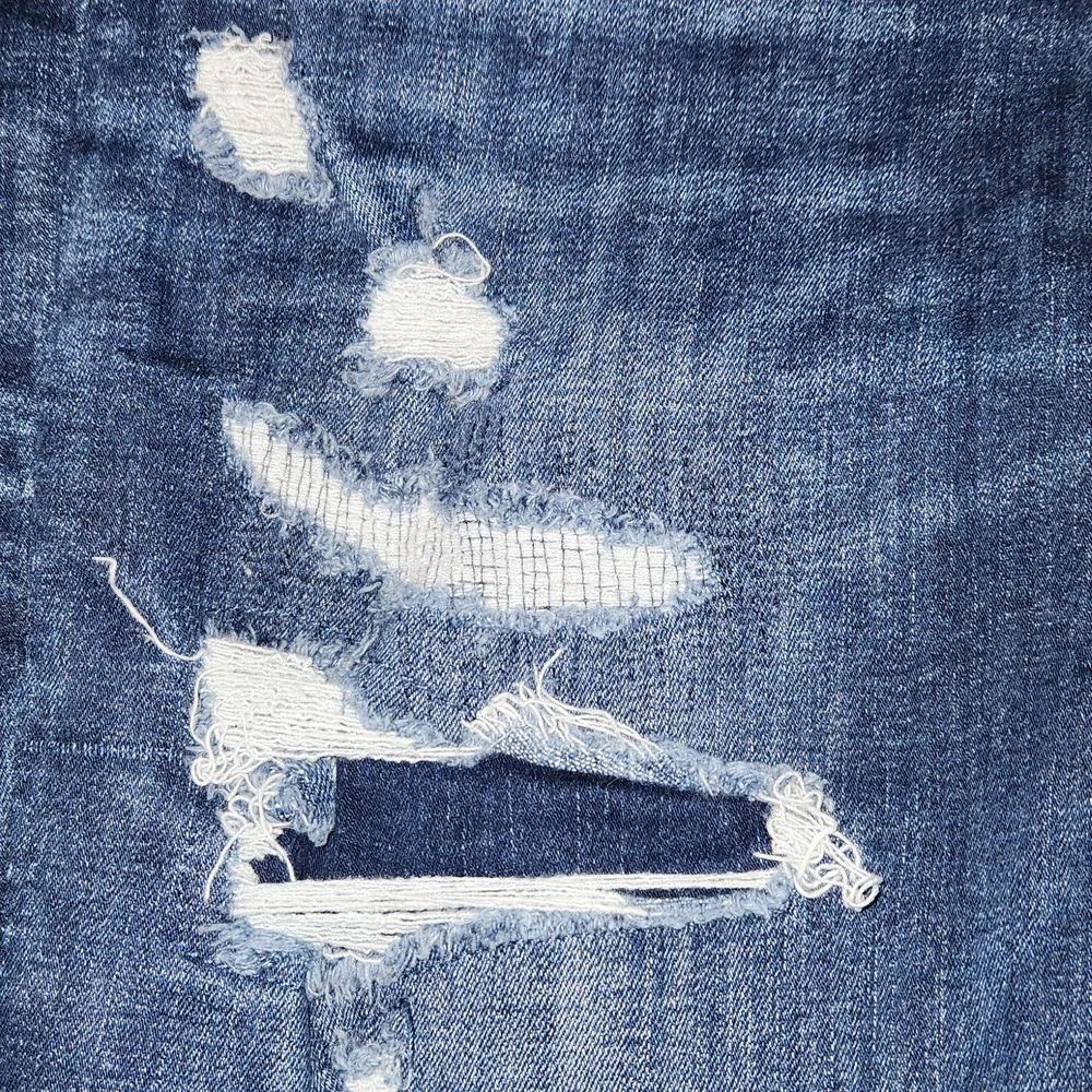 American Eagle Distressed Jeggings - Picture 6 of 8